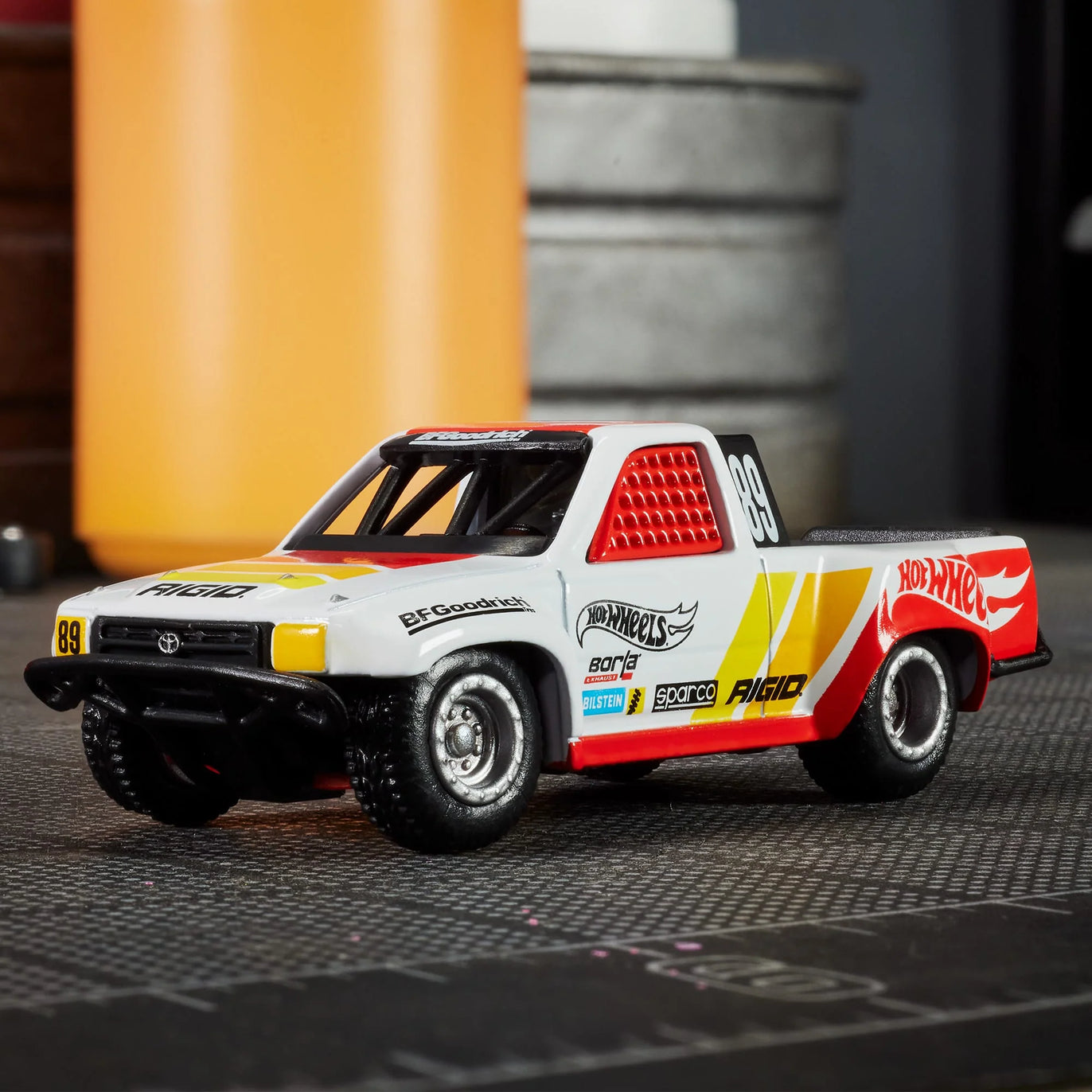 Hot Wheels Collectors Elite 64 1989 Toyota HiLux Stadium Truck