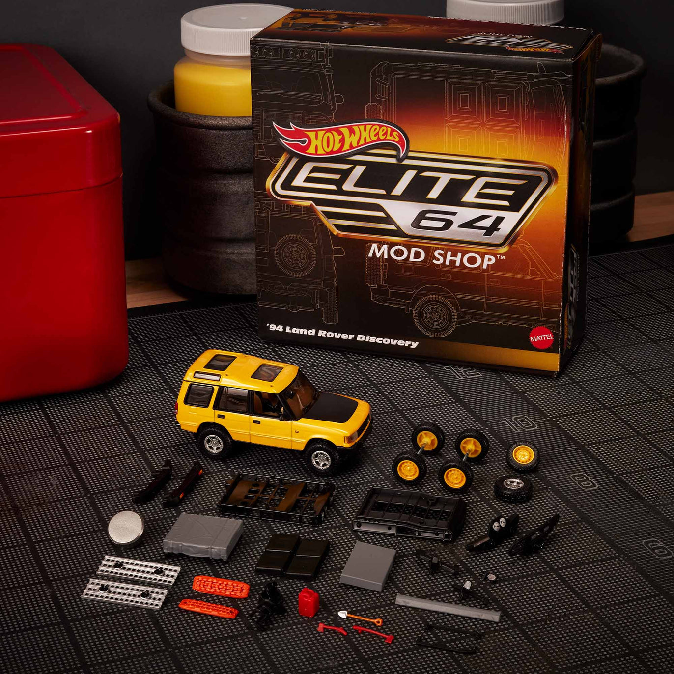 Hot Wheels Collectors Elite 64 Mod Shop '94 Land Rover Discovery